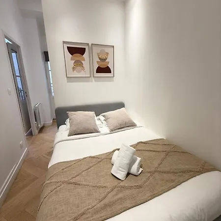 Duboeuf - 1 Bedroom - Old Apartmán *